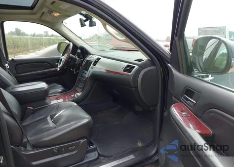 2008 Cadillac Escalade Esv Standard z USA, uszkodzony, nr VIN 1GYFK66858R232213